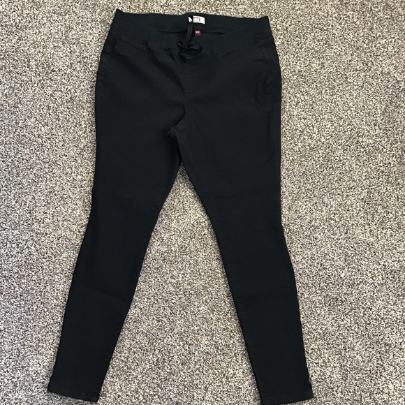 Black Denim Skinny Jeggings Junior Plus 1X - Picture 1 of 6